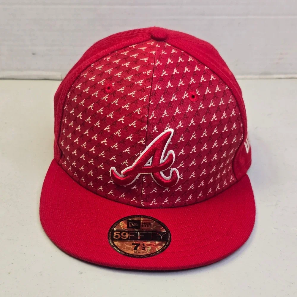 New Era Mens Atlanta Braves 59FIFTY Fitted Hat 7 1/2 Red Logo Pattern U6